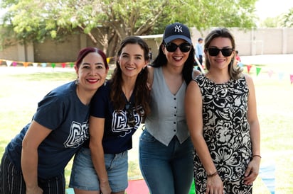 Ada Flores, Andrea González, Melissa Hermosillo y Priscilla Segovia.