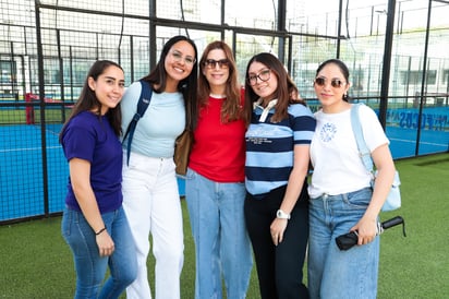 Gaby, Addy, Steph, Ana y Selene.