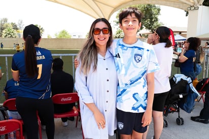Sara Díaz y Jofiel Díaz.