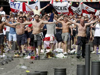 Hooligans en el Estadio de Wembley en Londres, Inglaterra. Foto: Reuters