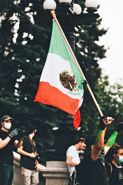 El 56 por ciento de la población adulta en México es aficionada al futbol. Foto: Unsplash
