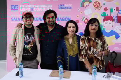 Lazaro Izael, Alfredo Castro, Marianne Toussaint y Nadia Contreras.