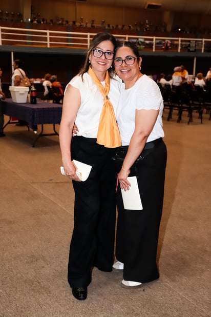 Griselda Cortés y Diana Sánchez.