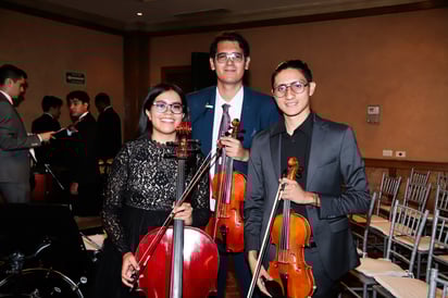 Malu Barragán, Manuel Maeda y Rodrigo
Rentería.