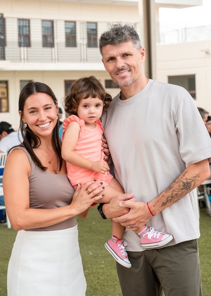 Mariana, Federica y Fernando.