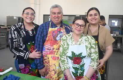 Jesús Delgado, Tere, Paty y Carmen.