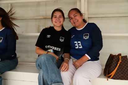 Julia y Lety.