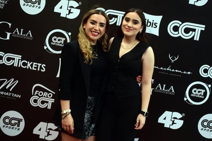 Kari y Mía Ortiz.