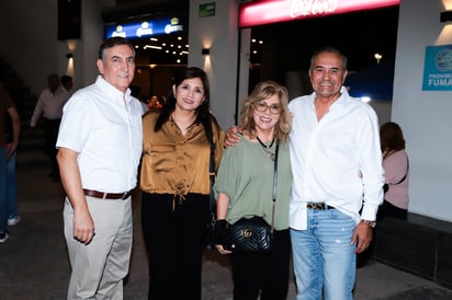 Luis, Tere, Ivonne y Gilberto.
