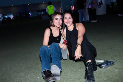 Linda Villarreal y Mónica Saucedo.