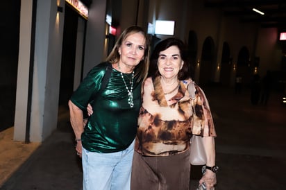 Cecilia Díaz Flores y Gaby Faya.