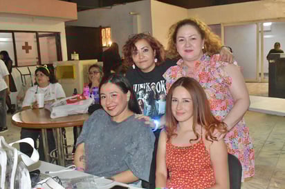 Ana Gaby Venegas, Ivy Basurto, Norma Cortes y Yadira Morales.