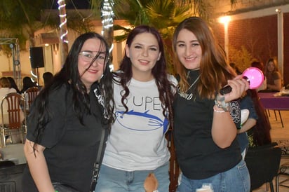 Miriam, Alejandra y Marlene.