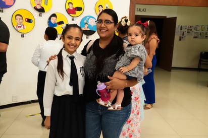 Ximena Carrillo Hernández, Jocelyn Hernández y Valentina.