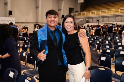 Edgar Montes Jáuregui y Monse
Jáuregui.