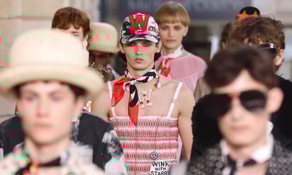 Colección de Van Beirendonck en Paris Fashion Week 2025. Foto: EFE