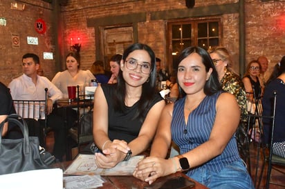 Jazmín Ramírez y Valeria Ledezma.