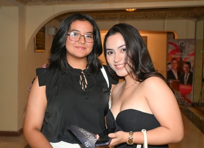 Josie Aguado y Gisela Torres.
