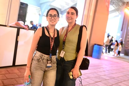 Maritere Iglesias y Rosa Elia Iglesias.
