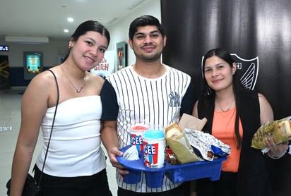Judith, Javier y Lucero.