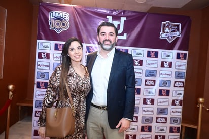 Ana Tere Herrera y Kali Issa.