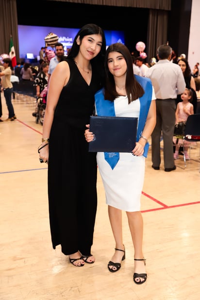Ashley Cobian Sánchez y Alisson Cobian Sánchez.
