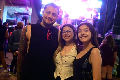 Alejandro, Andrea y Jessica.