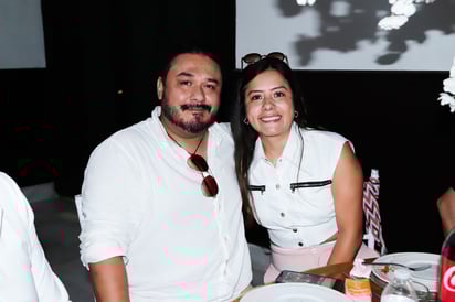 Pablo Reyes y Gineth Morales.