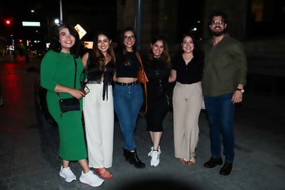 Eri, Susy, Chio, Karla, Ale y Rafa.