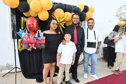 Brenda, Juan David, Gustavo y Matheus.