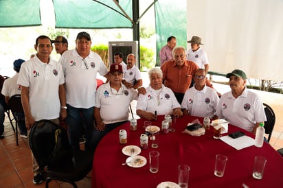 Marcos, Alejandro, Polis, Roberto, Gerardo y Gerardo.