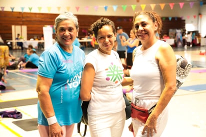 Flor Limones, Maribel Castillo y Cecilia Ortega.