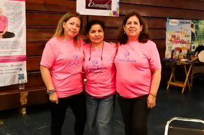 Angélica Amaro, Lolita Manqueras y Esther Castro.