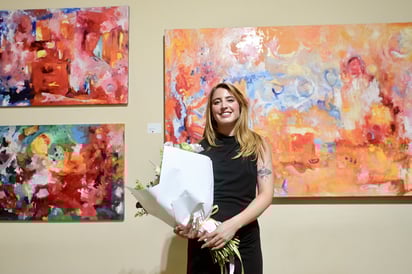 La artista se mostró complacida por la respuesta del publico asistente.
