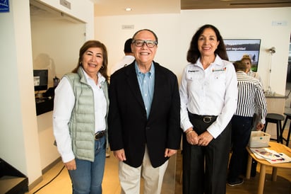 Martha Moncada, Francisco Martínez y Olga Lara.