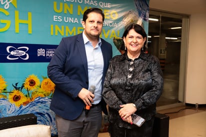 Gabriel Pérez de la Mora y Gaby Nava.