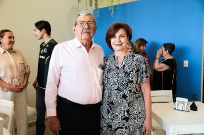 Juan Jesús y Lupita.