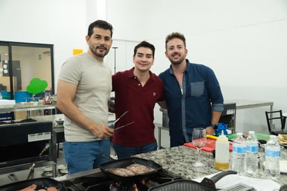 Juan Tello, Jorge Tello y Pol Bejiga.
