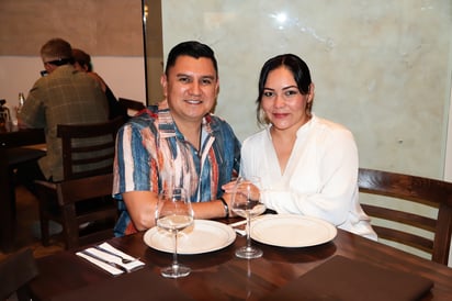 César Bautista y Marlene Nájera.