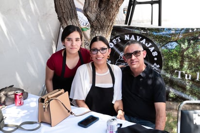 Gaby López, Cristina Rivera y Ricardo López.
