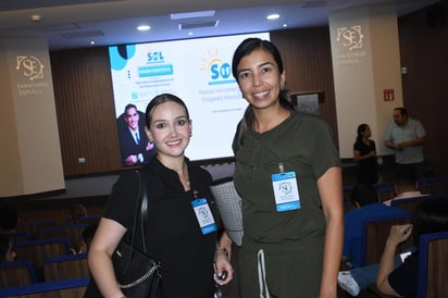 Selene Sandoval y Paulina Castro.