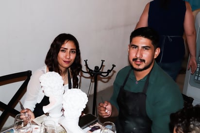 Paola y Santiago.
