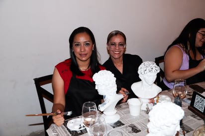Lidia Muñoz y Mayra Álvarez.
