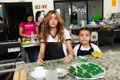 Vanessa y Daniela.