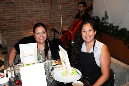 Ivonne Escalera y Monse Plata.