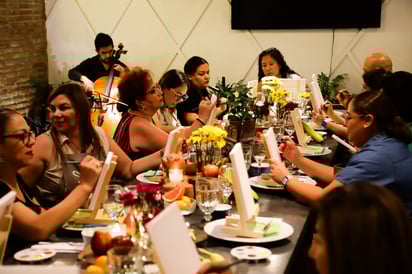 Tere Rodríguez, Alejandra de la Peña y Nora Sánchez.