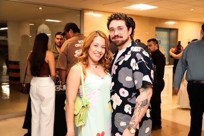 Angie Gutiérrez y Salvador Flores.

