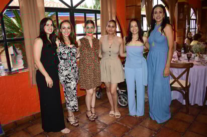Guadalupe González, Beatriz Flores, Estela Uribe y Ana Uribe.
