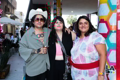 Kuizon, Frida Velázquez y Leyla Brashka.