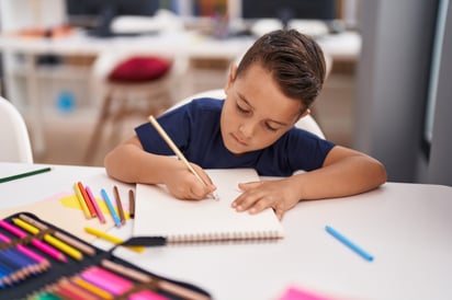 No existe un formato único para hacer un diario. Foto: Freepik